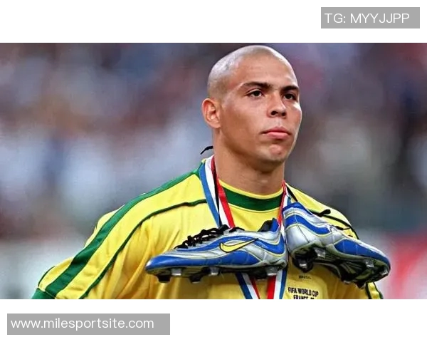 内斯塔谈圣西罗收购交易意大利足球缺乏皮耶罗和托蒂级别球员